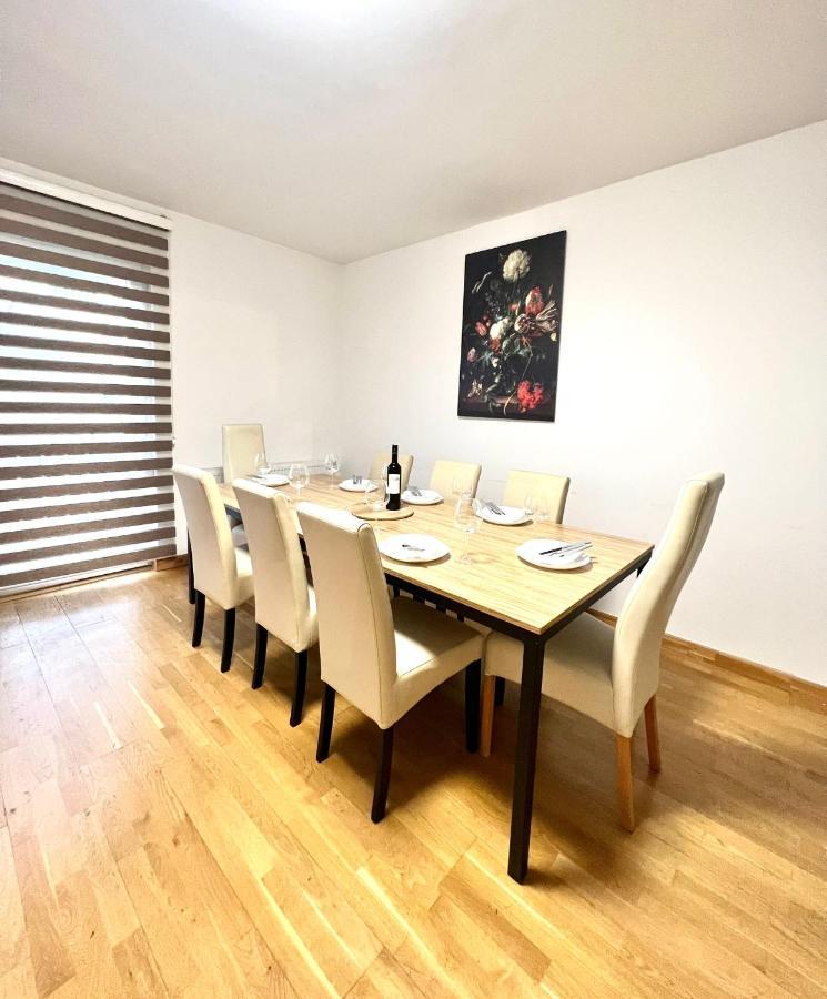 Spacious Apartment With Terrace ウィーン エクステリア 写真